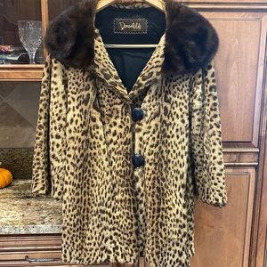 Womens vintage authentic leopard coat